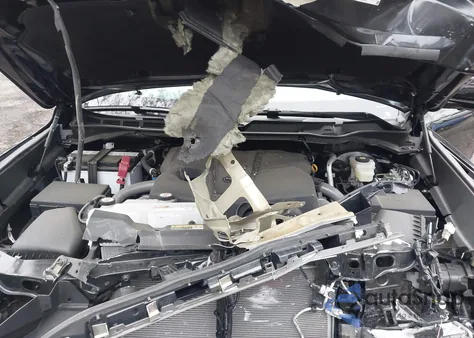 2024 Toyota Tundra Platinum z USA, uszkodzony, nr VIN 5TFNA5DB0RX185926